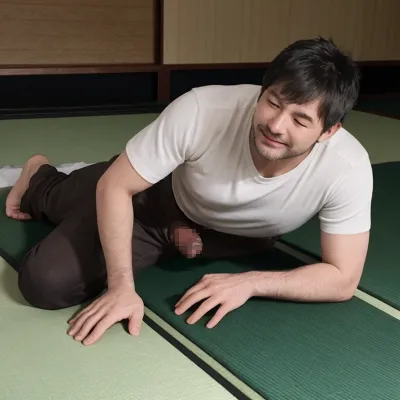 畳の上のリラックス男