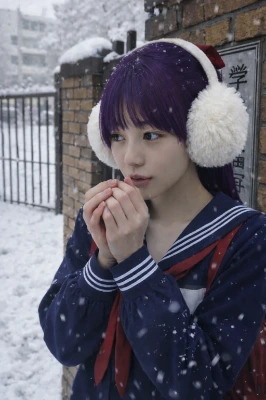 正門前とイヤーマフ