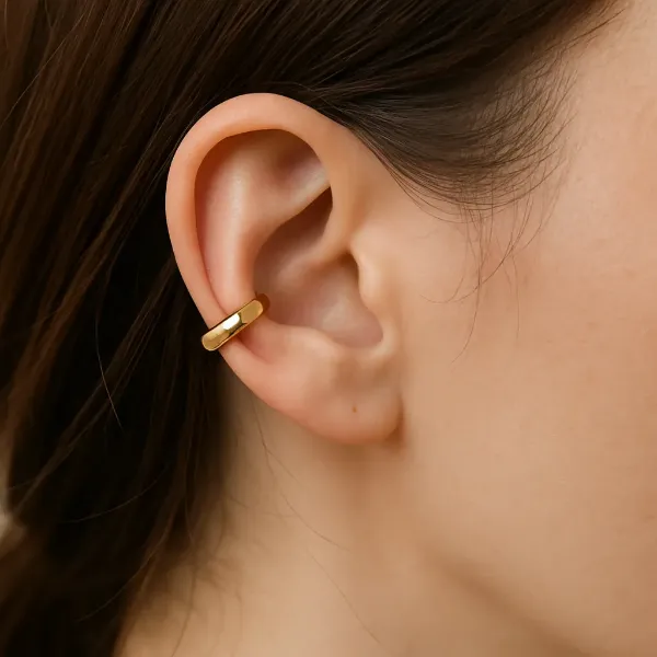 黄金の耳飾りが囁く秘密の約束