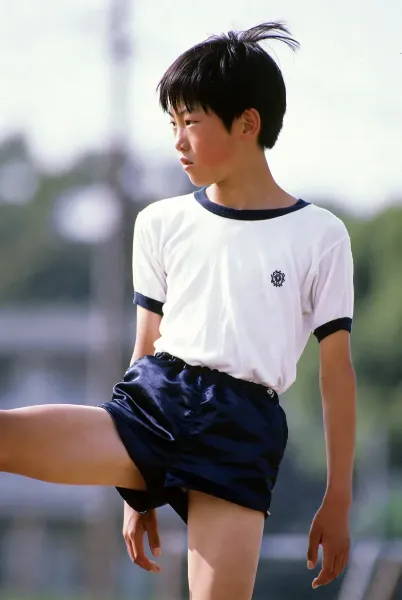 体操服少年