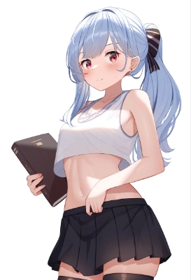 ひらっとした短いシャツはHだと思う。