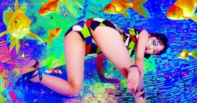 逆さまの世界を支配する万華鏡の瞳