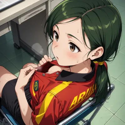 夏の胸チラ