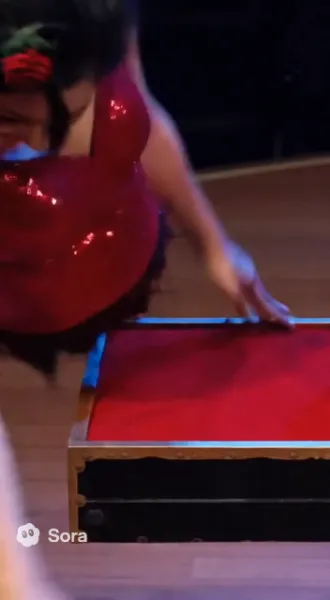 マジックショーのテケテケとトコトコ