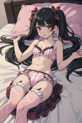 理沙＠下着。ピンク・赤。