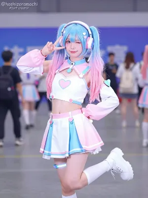 サイバーアイドル、仮想現実のスター